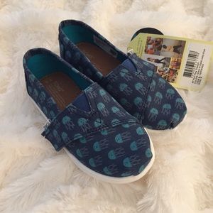 Toms Jellyfish shoes